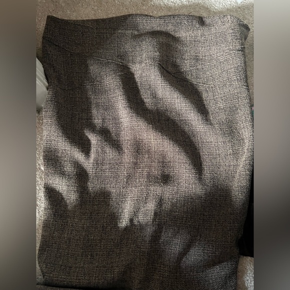 Brown tweed like blazer and matching skirt suit - Picture 3 of 6